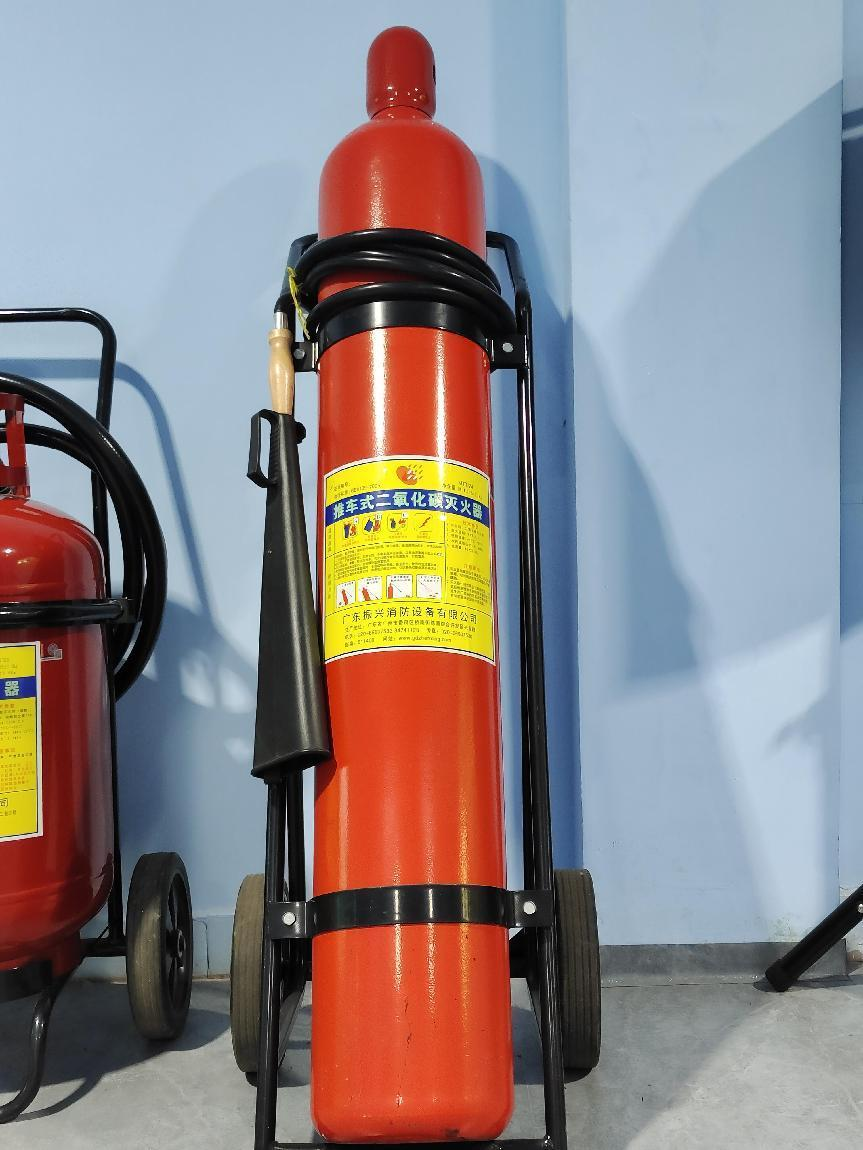 推車(chē)式水基型滅火器 MSTZ/45具備哪些優(yōu)點(diǎn)？有哪些注意事項？