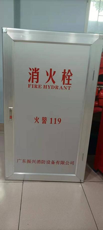 消防栓箱里有哪些器材？