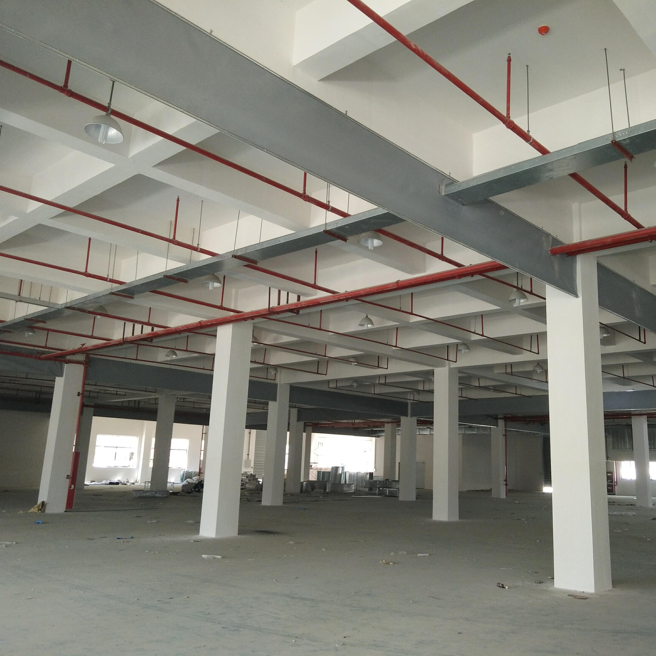 擋煙垂壁在商業(yè)建筑中的設計標準有何不同？